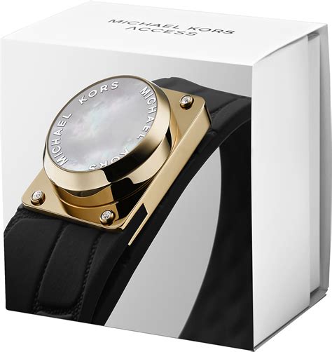 michael kors reade tracker review